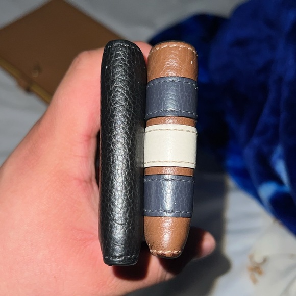 2 Coach Slim Billfold wallets - Picture 9 of 9